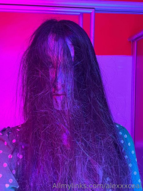 cute pussy onlyfans hd depiction