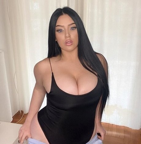 Claudia Rivier onlyfans pics nude