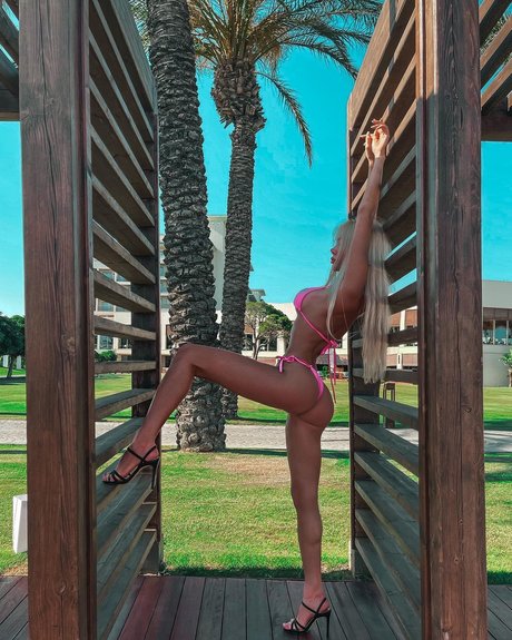 Jull Dolly nude leaked onlyfans