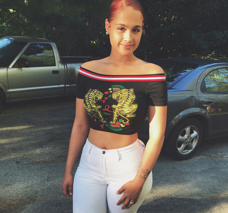 Janae Girard strip onlyfans