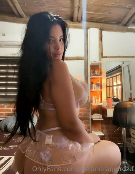 Alejandra Quiroz onlyfans sex leak