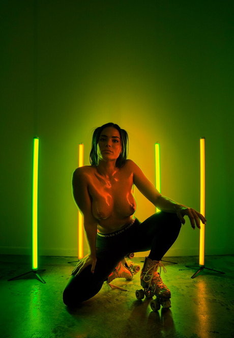 Alyson Eckmann onlyfans naked