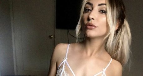 Miss angeliquew onlyfans post