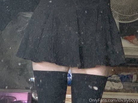l0v3lyboyy onlyfans leak naked