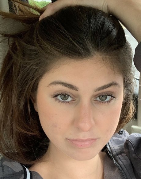 Bailey Smith onlyfans.