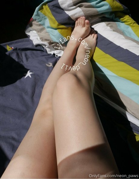 neon paws  candids