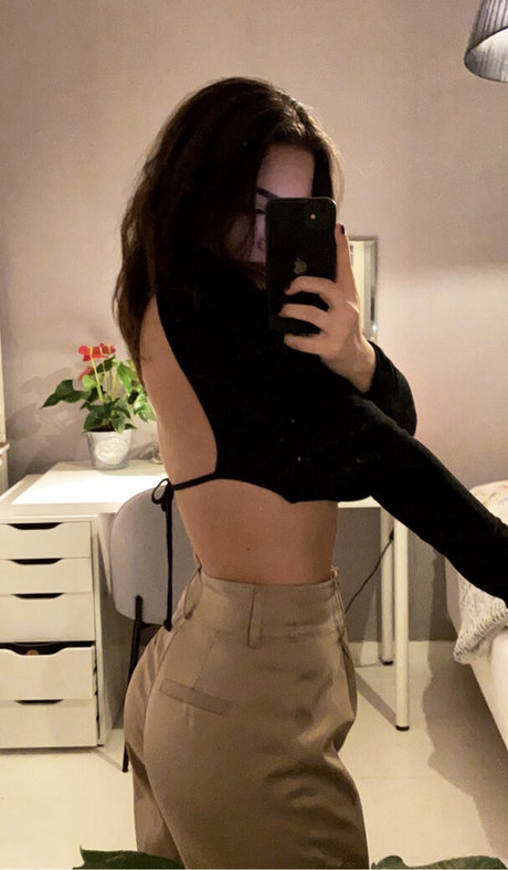 Sara B naked only fans