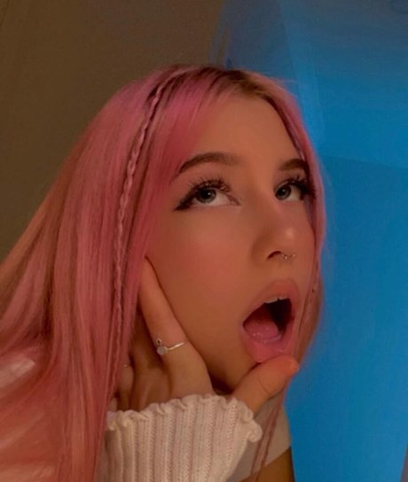 skyebbi onlyfans desnuda