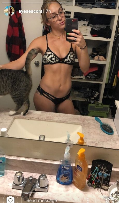 eyeseacoral leaked onlyfans