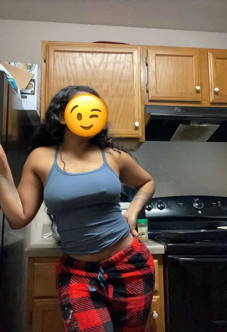 Nita Amari feet onlyfans