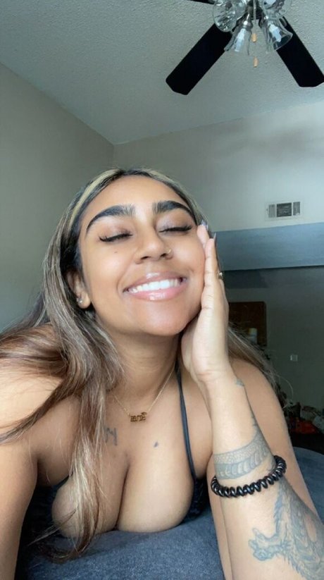 Nita Amari only fans pics