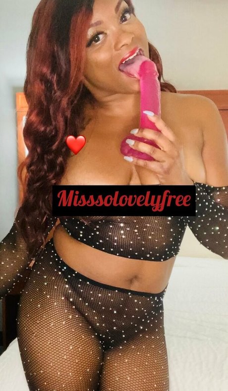 misssolovelyfree onlyfans model