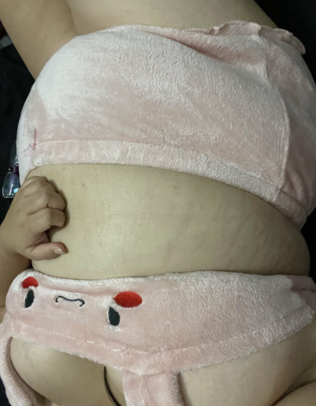 fuzzycolors onlyfans pics