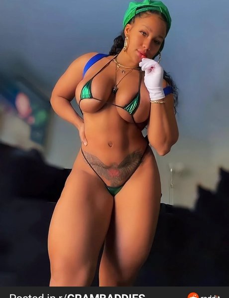 Ange B onlyfans leajs