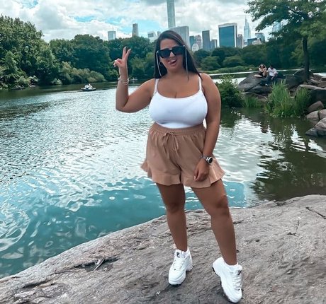 Sapir Sol onlyfans leak nudes