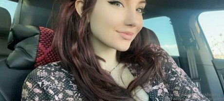 Crazy Babysitter onlyfans desnuda