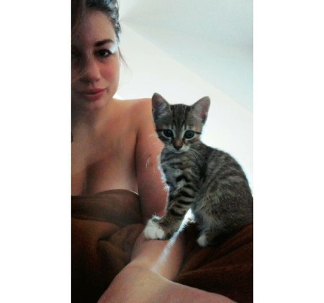 fuzyfruzsina onlyfans photos