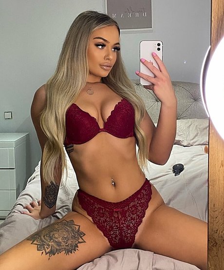 bad barbiexox onlyfans nude