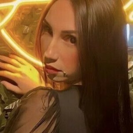 Mila Valentin onlyfans model photo