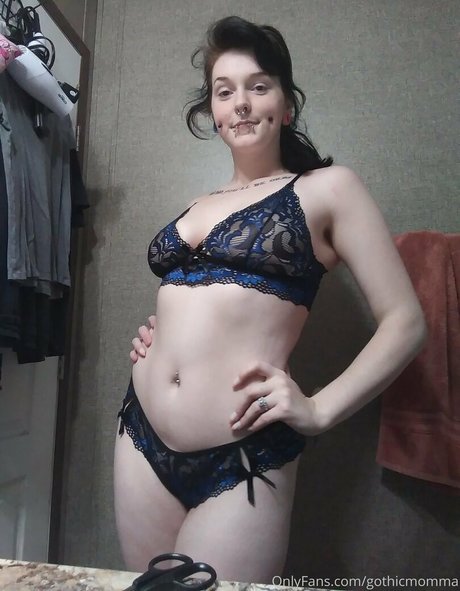 selfie nude onlyfans erotic self-portrait