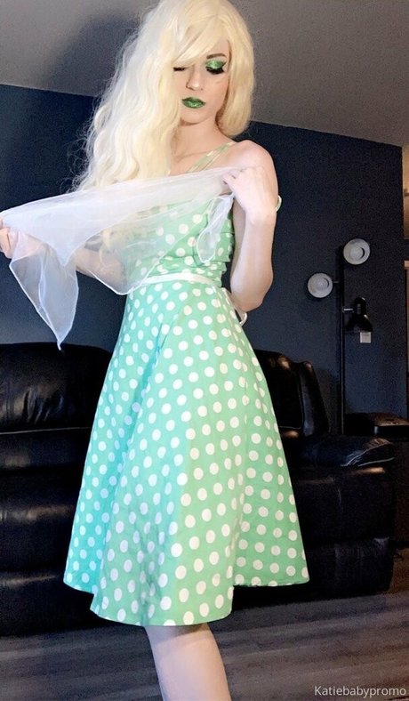 alienonearth onlyfans pictures