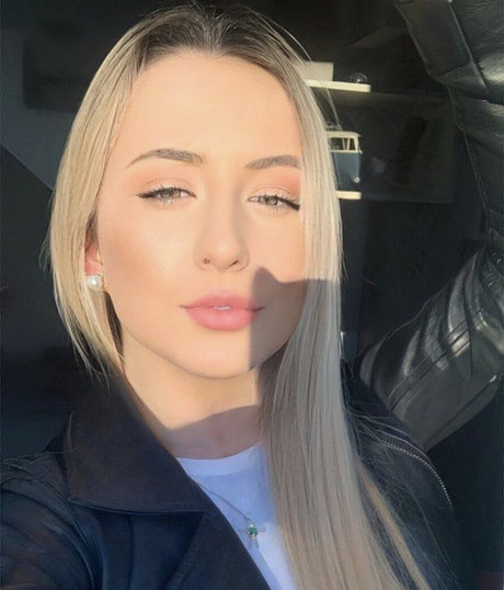 Barbielari hot onlyfans