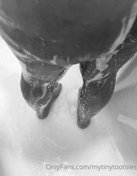 mytinytootsies onlyfans naked leak