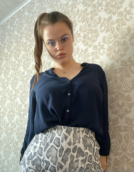 oksi top onlyfans naked leaked