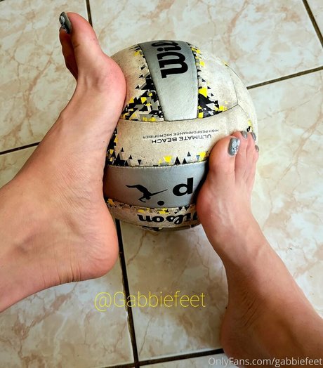 gabbiefeet onlyfans content leaked