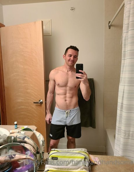 handyandhandsome onlyfans model photos
