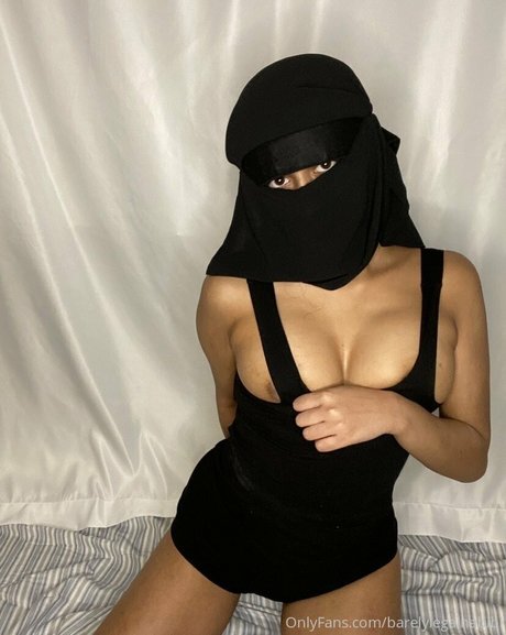 barelylegalhabibi nude onlyfans pics