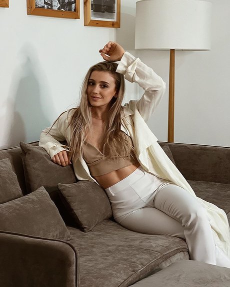 Morena Beltran onlyfans full