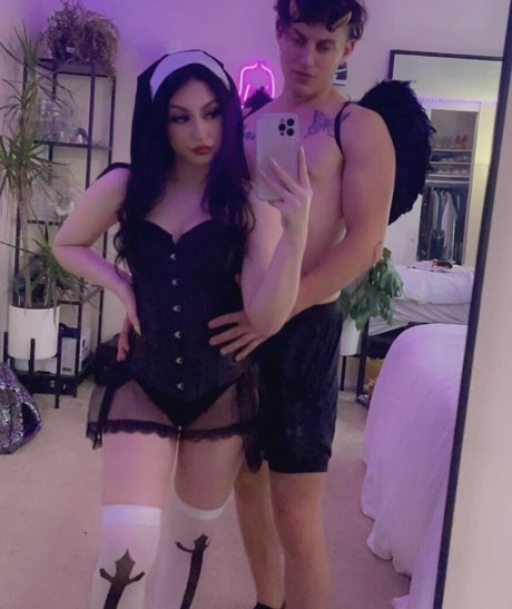 Santa Clarita Sluts onlyfans model photo