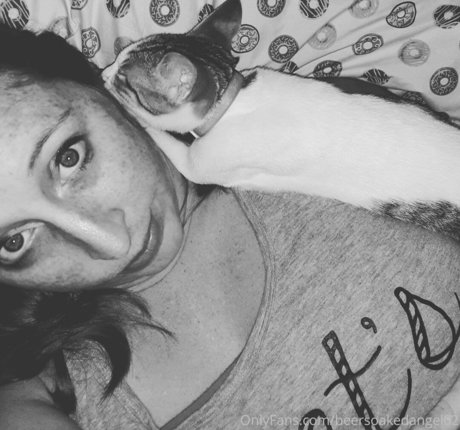 beersoakedangel02 pics onlyfans