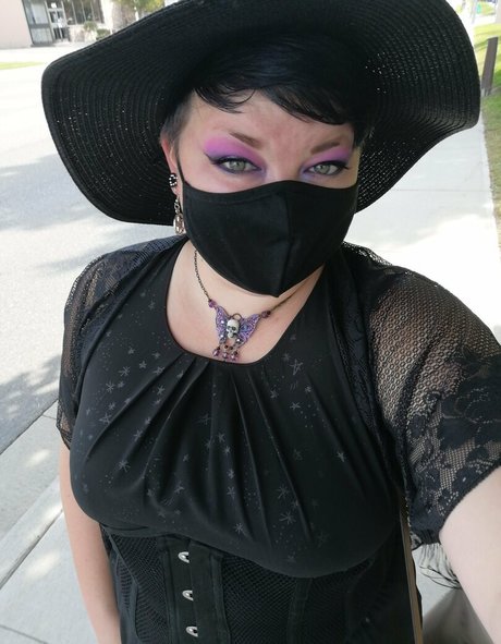 victoriavixenfree onlyfans pics