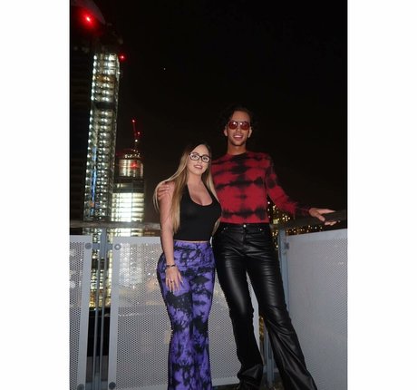 Sophie Defoe onlyfans leak free