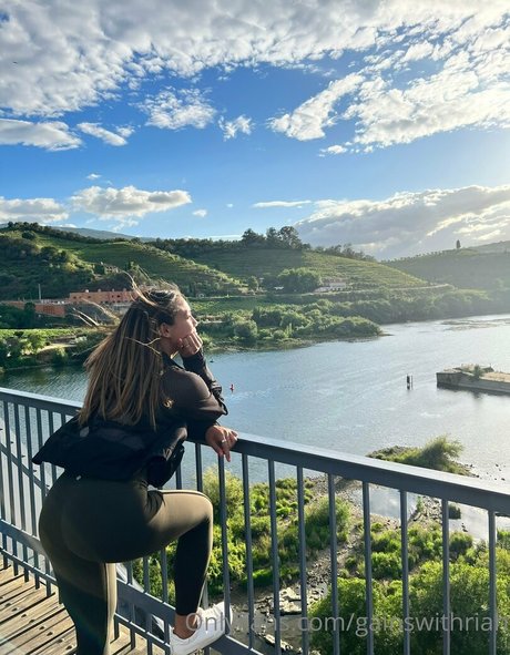 gainswithriah onlyfans pics