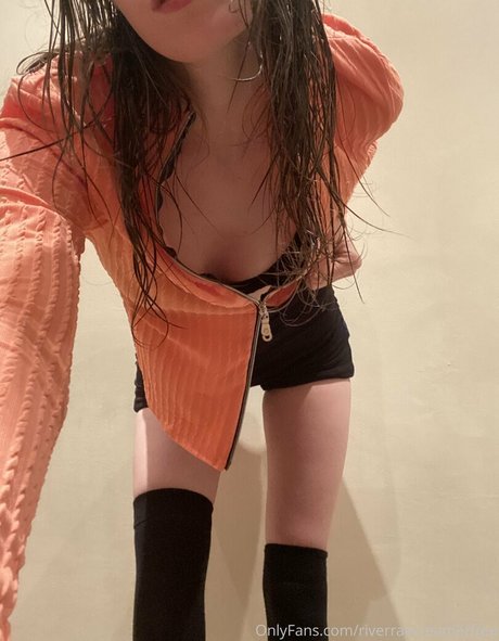 riverraecreamerfree onlyfans lean