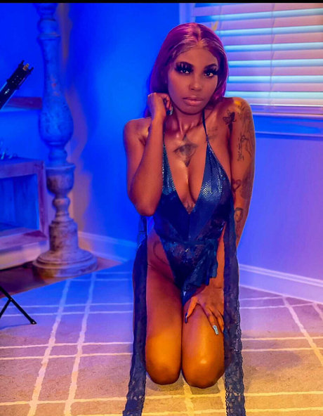 niiathefreak onlyfans nudes porn