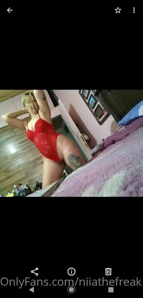 niiathefreak  photos