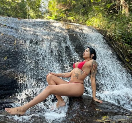 Emanuelle Amaral onlyfans leak