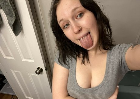 madithebaddiiii new onlyfans