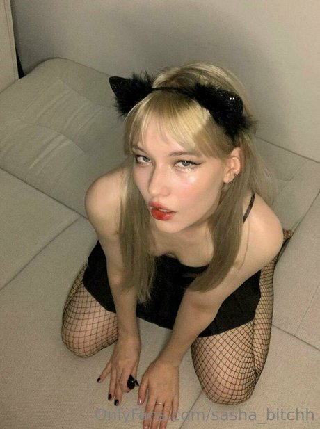 sasha bitchh onlyfans nudes leak