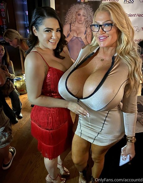 allegracolesworld onlyfans leak naked