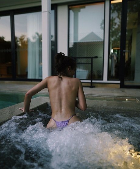 Charletta ASMR nude onlyfans