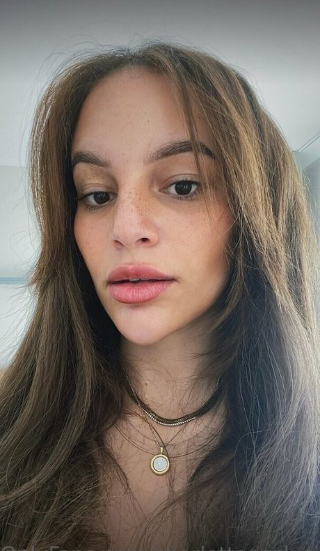 Charletta ASMR leaks only fans