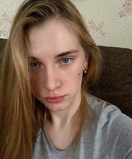 Girl Valerie onlyfans public photos