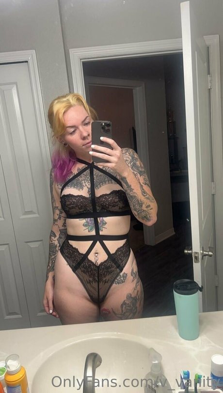 v vanity leaked onlyfans nudes