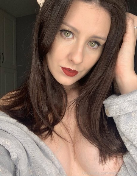 mooreerinxxx onlyfans leaked dirtyship