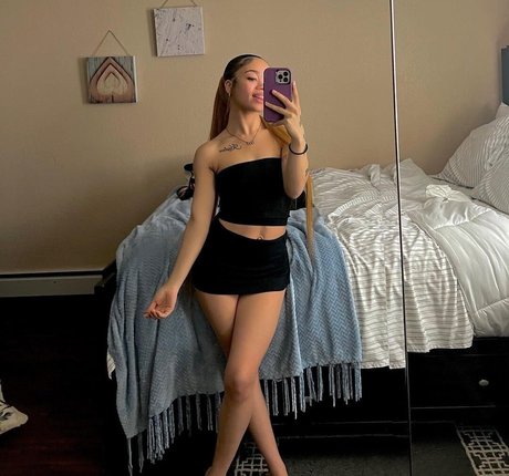 kindlykileyy strip onlyfans